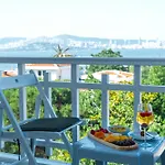 Laden Prince's Island Historical Mansion * 아달라르