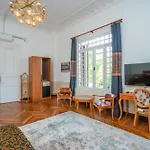 호텔 Laden Prince's Island Historical Mansion