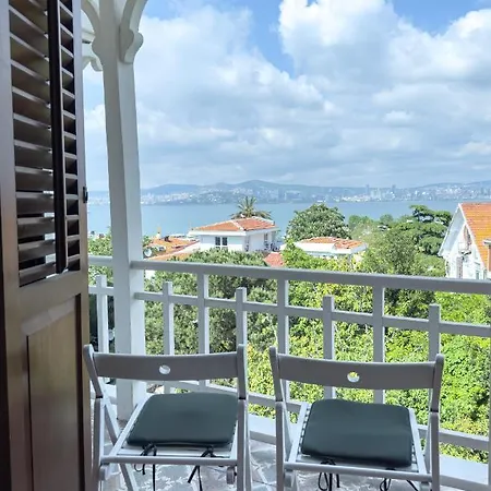 Laden Prince's Island Historical Mansion *