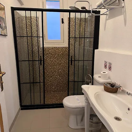 Laden Palas Prince'S Island Historical Mansion מלון *