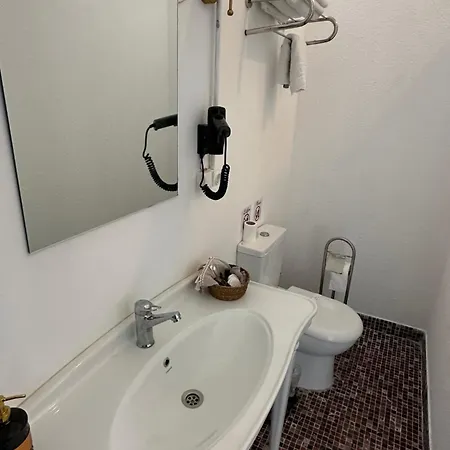 Laden Prince's Island Historical Mansion Hotel *