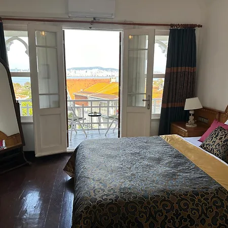 Laden Palas Prince'S Island Historical Mansion Адалар