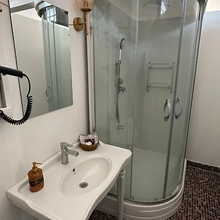 Laden Prince's Island Historical Mansion Hotel Adalar