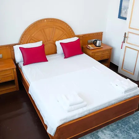 Laden Prince's Island Historical Mansion Hotel *