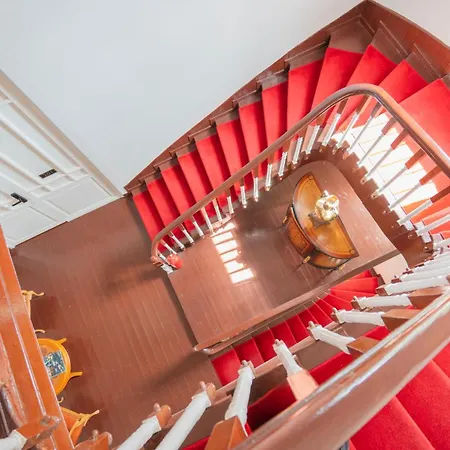 Kensington Prince's Island Historical Mansion Hotel