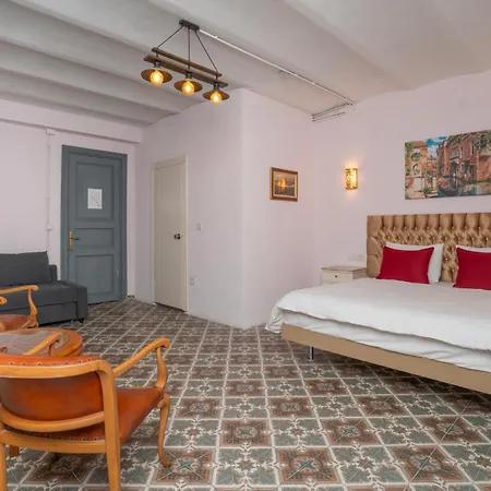 Laden Palas Prince'S Island Historical Mansion