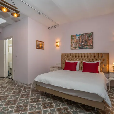 Laden Palas Prince'S Island Historical Mansion מלון *