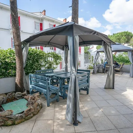 Kensington Prince's Island Historical Mansion Adalar